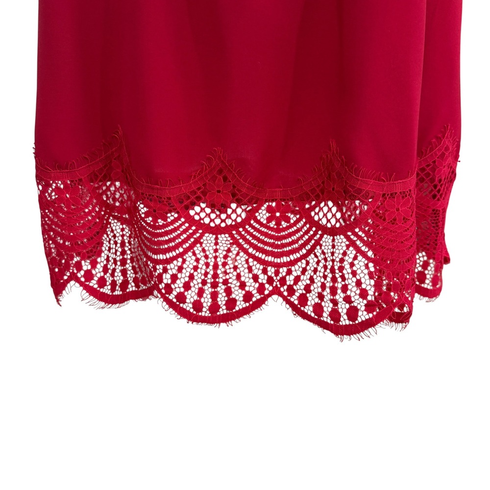 Bloomchic Red V-Neck Pintuck Sleeveless Blouse Crochet Lace Hem Top US 12 Chic - Picture 9 of 10